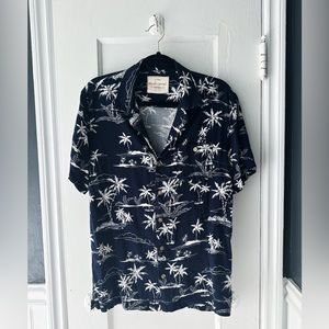 Weatherproof Vintage Medium Navy Blue Hawaiian Shirt